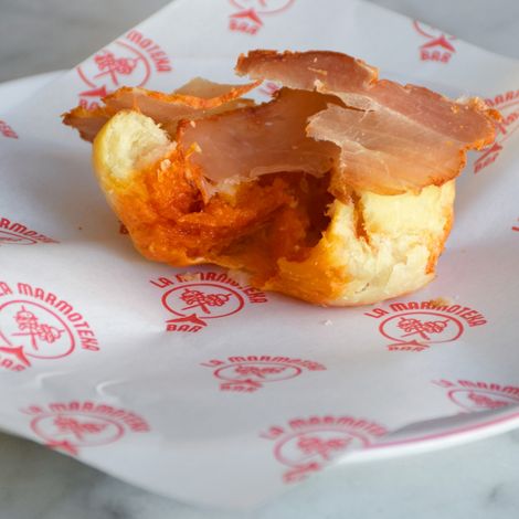 Panecito de manteca colorá